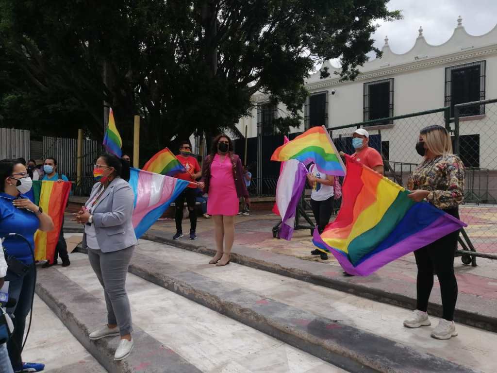 Las protestas en los bajos del Congreso Nacional de Honduras. Foto: Luis Vallecillo 