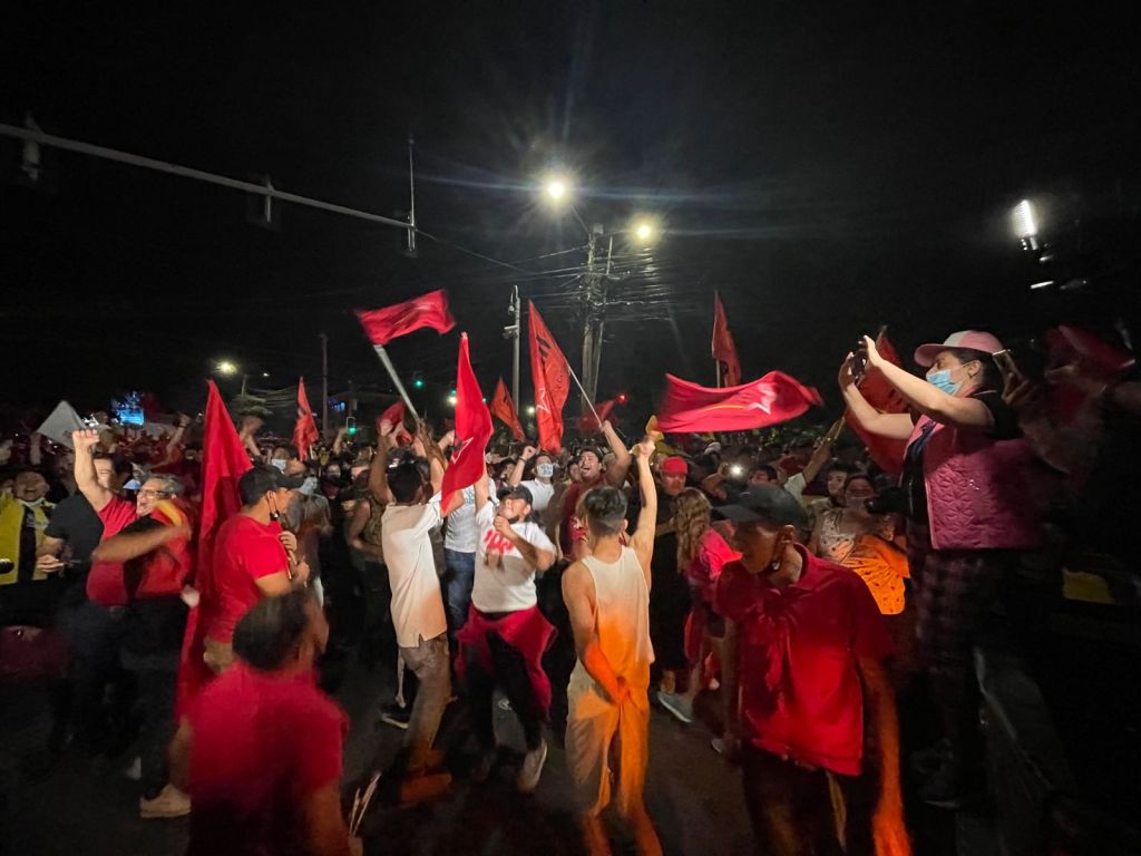 Celebración del triunfo de Xiomara Castro en las elecciones de Honduras 2021.