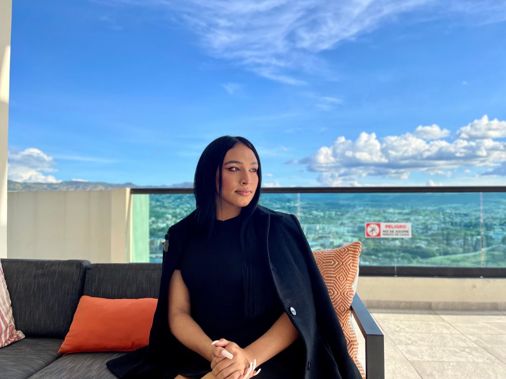 Amelian Zerón, nacida en Tegucigalpa, sueña con ser periodista. Foto: Amílcar Cárcamo