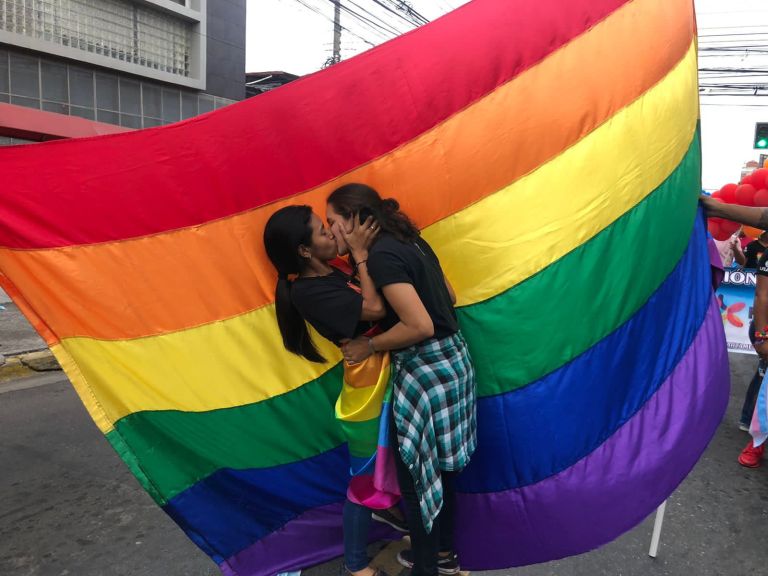 Las nuevas generaciones pusieron el color a la marcha LGBTIQ+ de Honduras.
