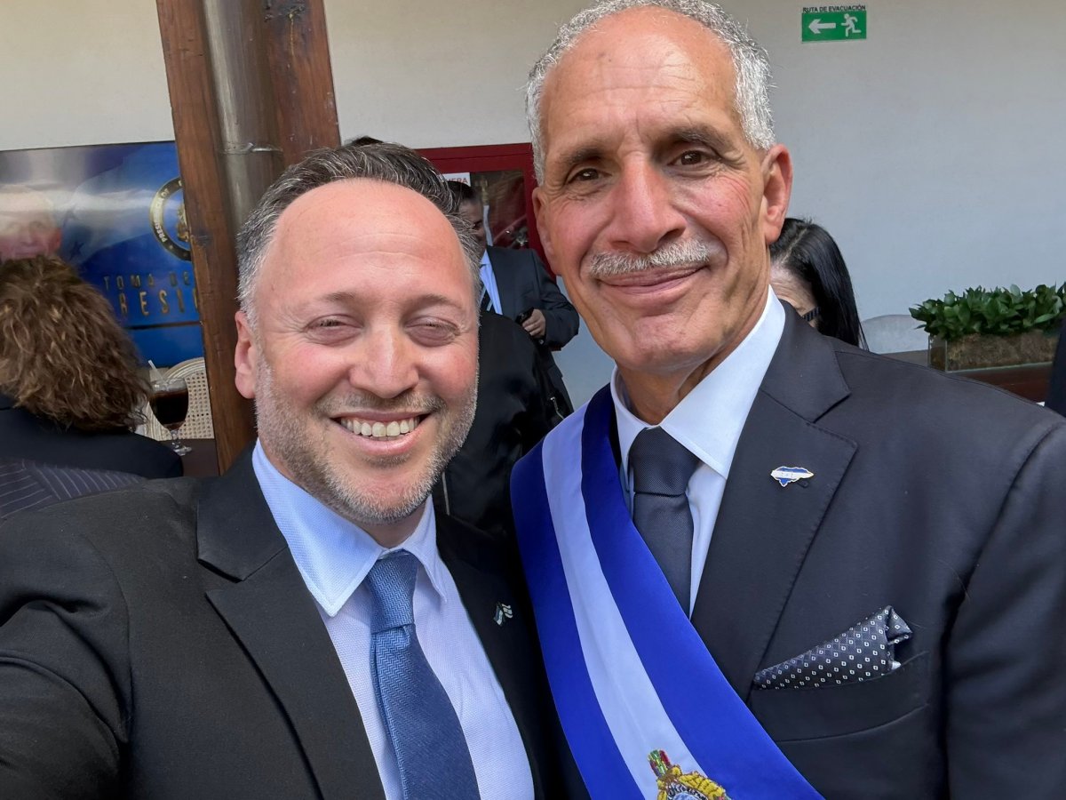 Las dos caras de la investidura de Nasry Asfura