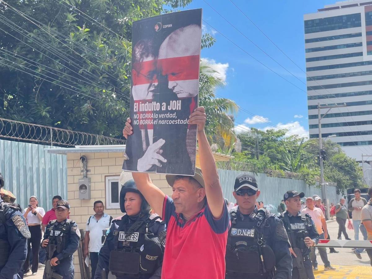 Juan Orlando Hernández: un regreso orquestado a Honduras